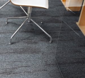 Tarkett – Carpete em Placas – Colado – Linha Desso – Coleção Essence Stripe