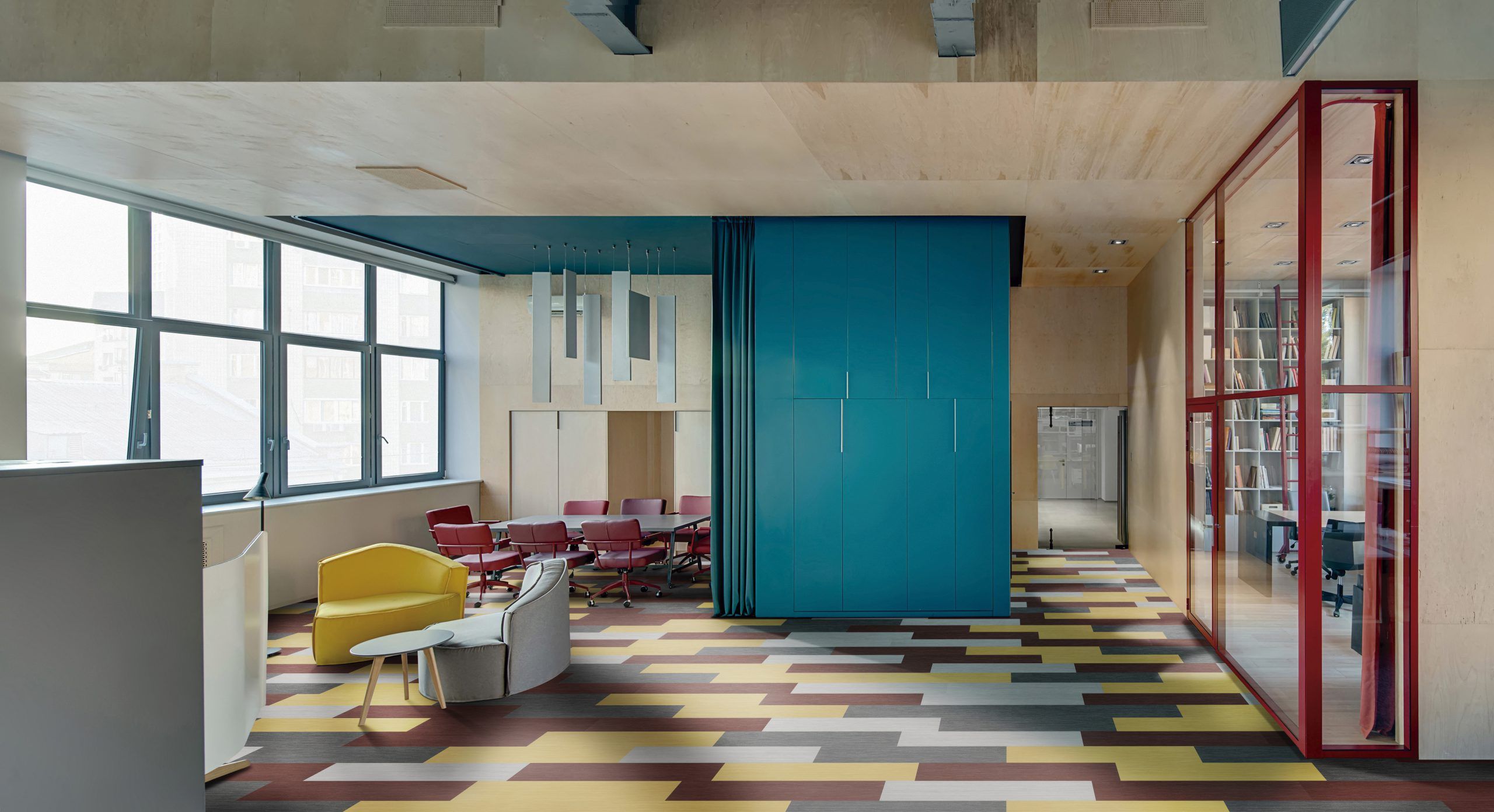 Light Grey, Dark Grey, Massai Red e Sunflower Yellow